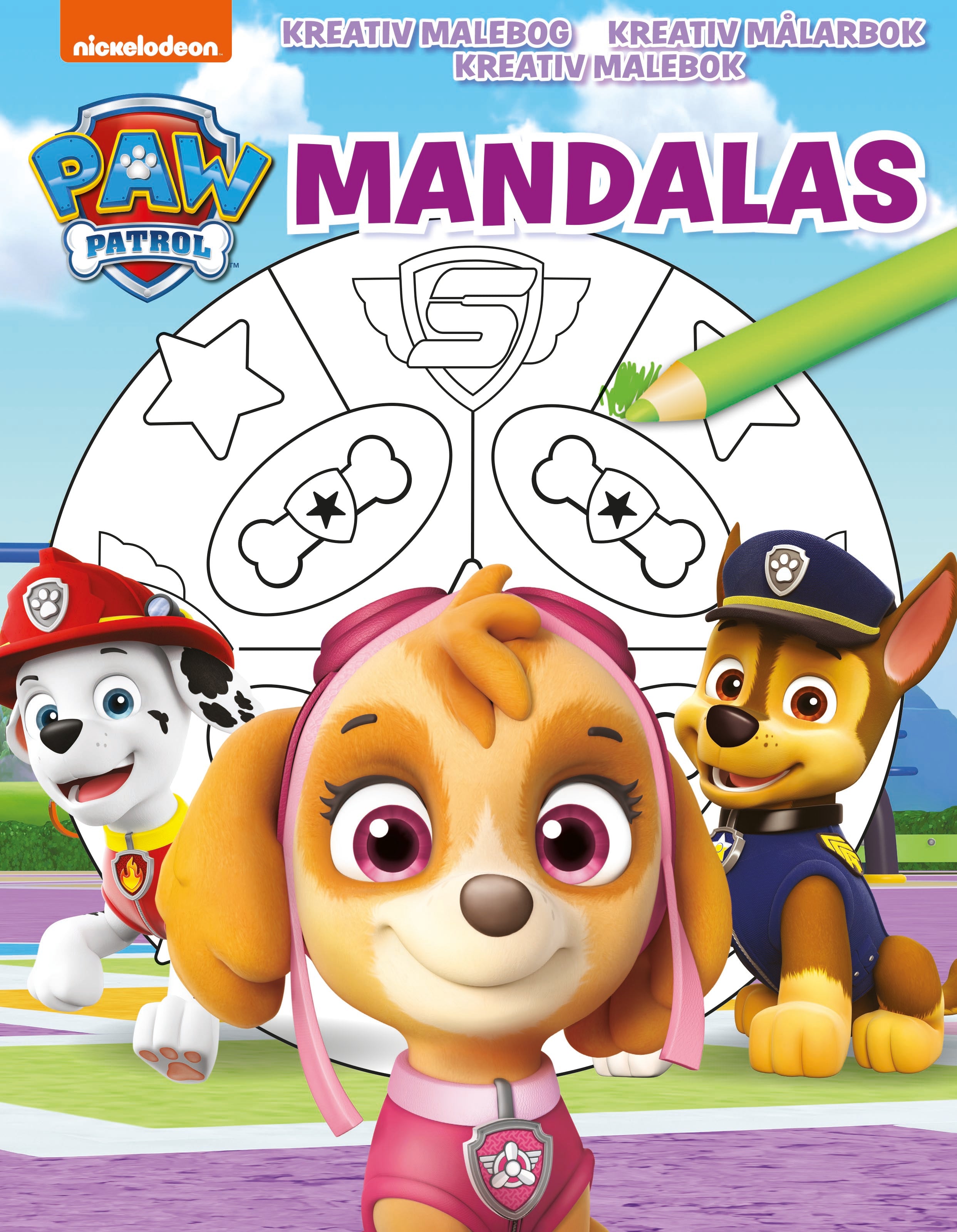 Omslaget till boken Mandalas - Paw Patrol - Skye